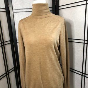Banana Republic | Camel Turtleneck Light Sweater 100% Merino Wool (Size M)